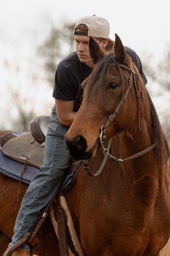 mobile - carousel-hero-element image-0