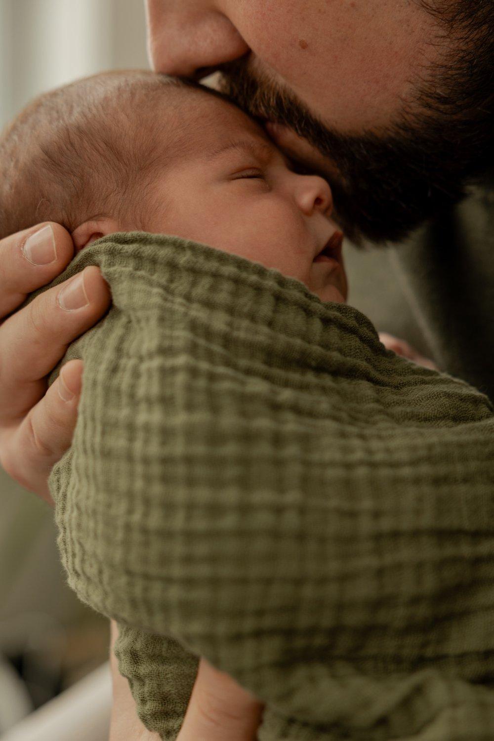 carousel-hero-element image-18